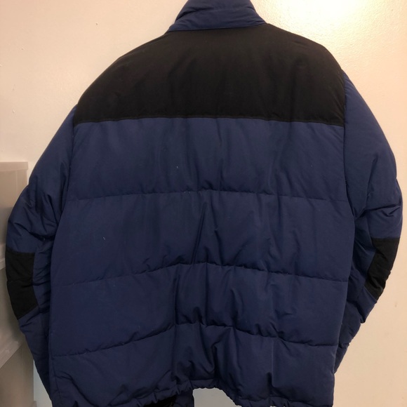 North Face Puffer Coat - Picture 2 of 3